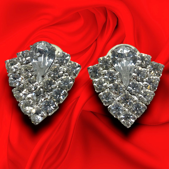 Vintage 1980's Austrian Crystal Pierced Earrings Mogul Couture Runway Prong Set - Picture 1 of 5